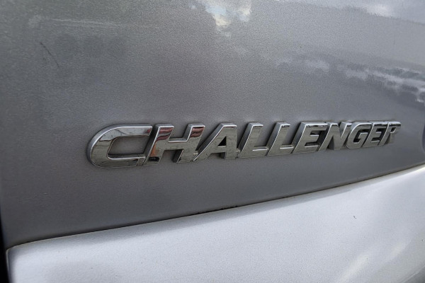 2014 Mitsubishi Challenger PC LS SUV Image 12