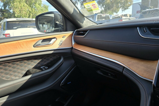 2022 MY23 Jeep Grand Cherokee WL Summit Reserve SUV Image 19