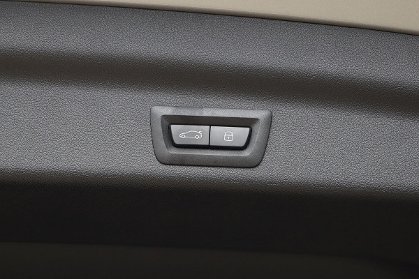 2026 BMW X1 U11 xDrive25e M Sport SUV image 11
