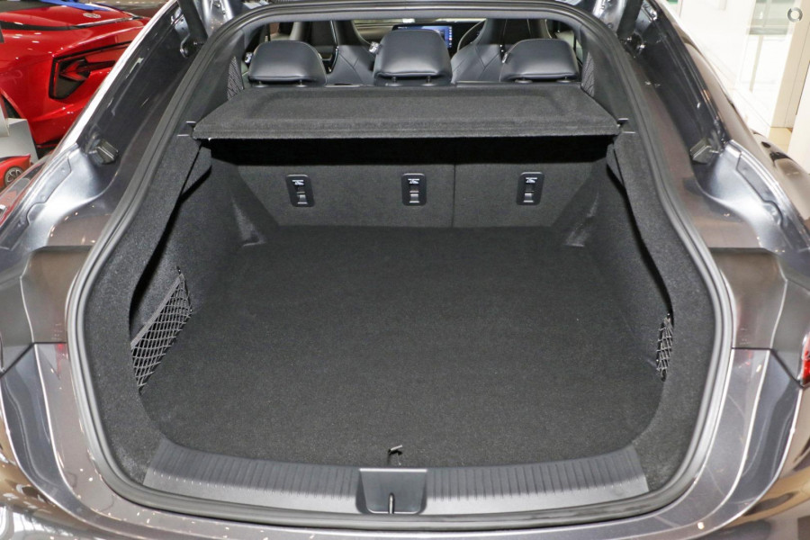 2026 MY25 MG MG7 IP42 Essence Sedan Image 10