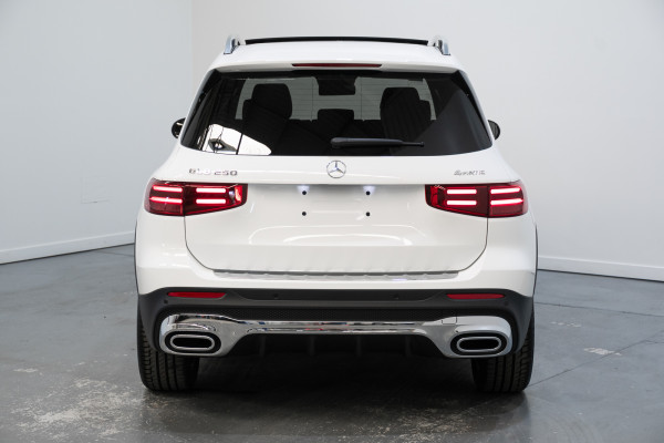 2025 Mercedes-Benz GLB-Class 250 4matic SUV Image 10