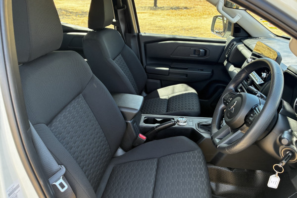 2026 Mitsubishi Triton MV GLX Ute Image 13