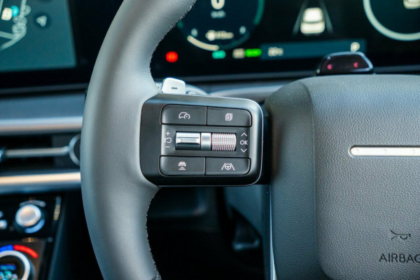 2025 Hyundai Santa Fe MX5.V1 Hybrid SUV Image 12