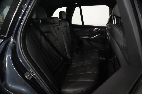2022 BMW X5 xDrive30d SUV Image 23