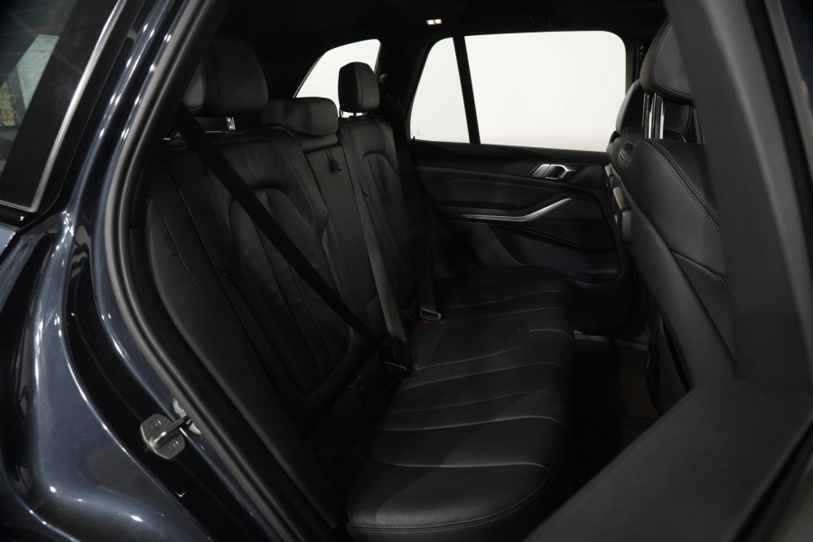 2022 BMW X5 xDrive30d SUV Image 23