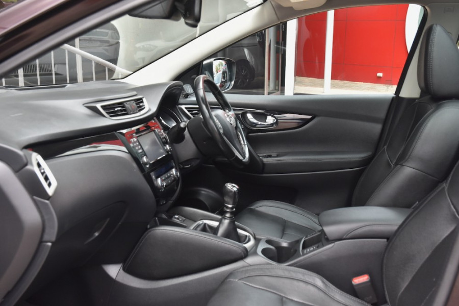 2014 Nissan QASHQAI J11 Ti Suv Image 6