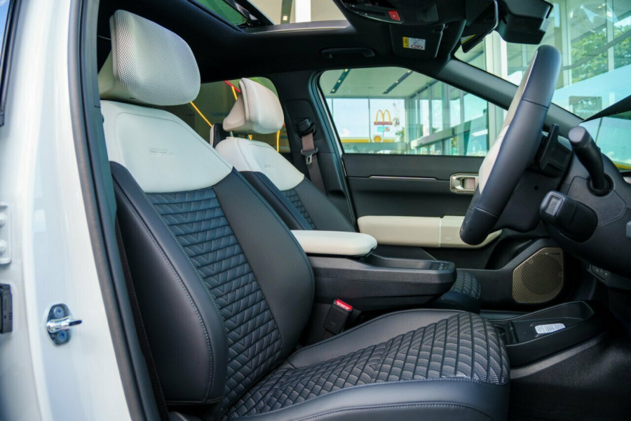 2026 Kia EV4  GT-Line Long Range Sedan Image 18