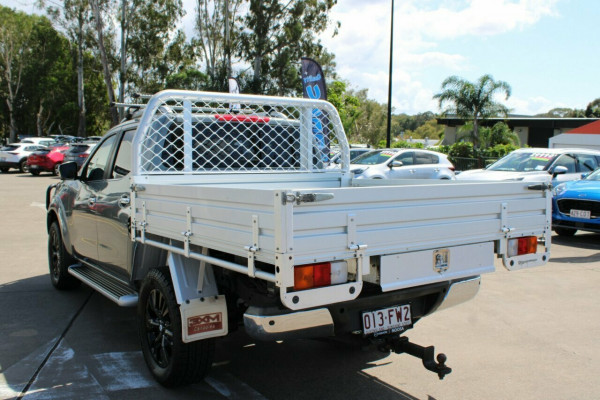 2018 Nissan Navara D23 Series 3 ST-X King Cab Pickup Image 8