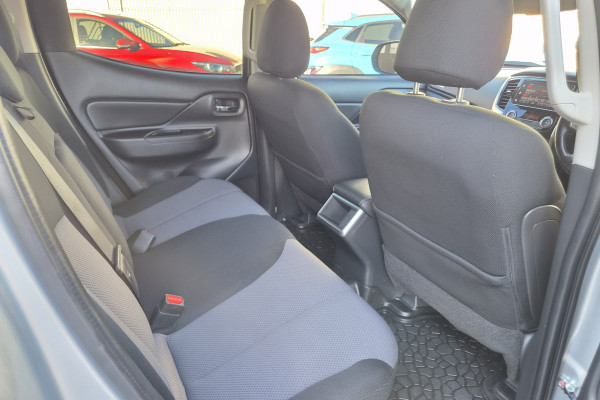 2021 MY22 Mitsubishi Triton MR GLX-R Ute Image 9