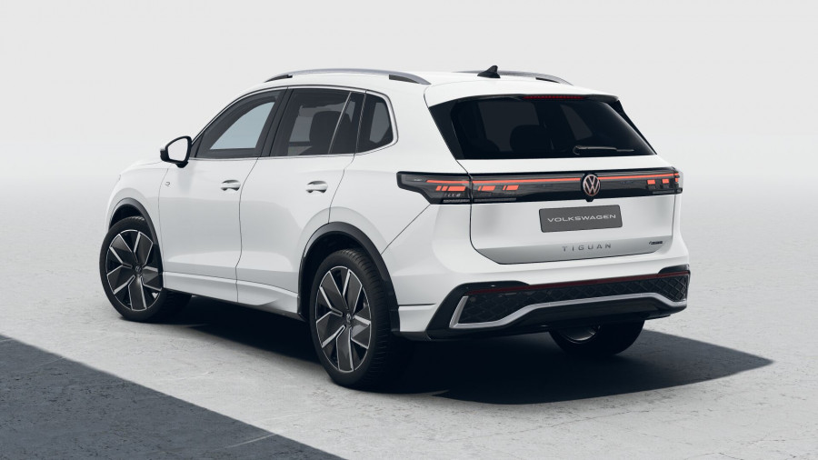 2026 Volkswagen Tiguan CT 195TSI R-Line SUV Image 3