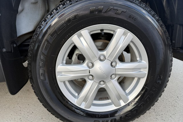 2015 Isuzu MU-X LS-T SUV Image 17