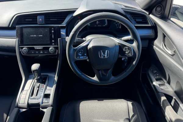 2018 Honda Civic 10th Gen VTi Hatch Image 16