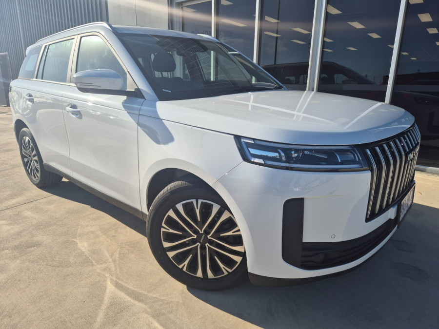 2026 Jaecoo J5  Summit SUV Image 1