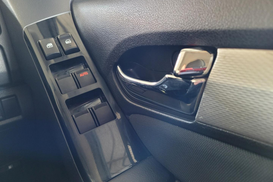 2018 MY17 Isuzu MU-X LS-U SUV Image 18
