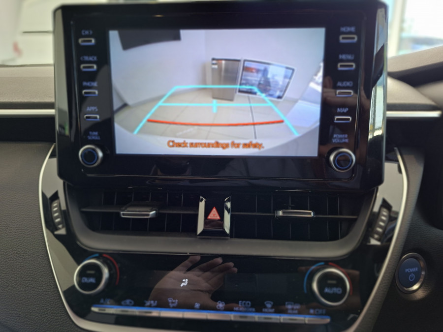 2022 Toyota Corolla ZWE219R  SX Hybrid Hatch Image 18