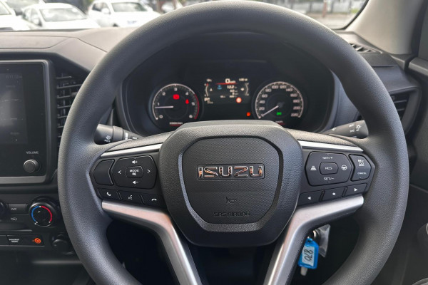 2026 MY25.5 Isuzu D-MAX RG SX Cab Chassis Image 12