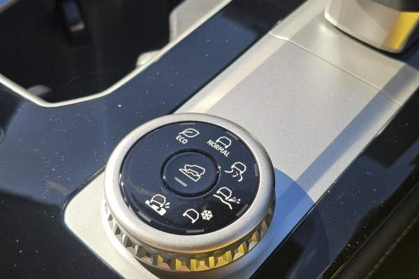 2025 Mitsubishi Outlander ZM Exceed SUV Image 22