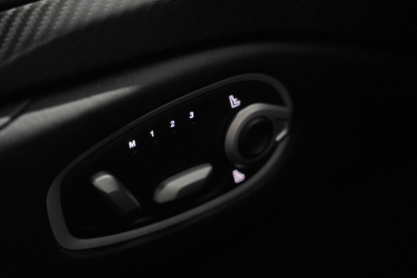 2019 Aston Martin Vantage Coupe Image 30