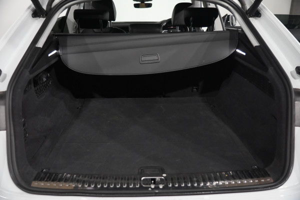2019 Audi Q8 F1 55 TFSI SUV image 38