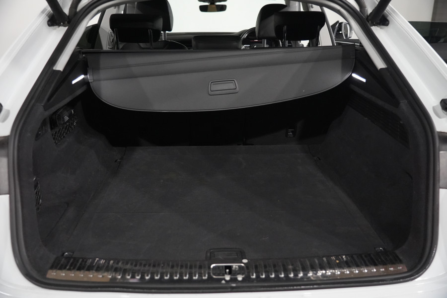2019 Audi Q8 F1 55 TFSI SUV Image 38
