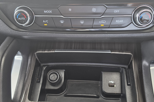 2022 LDV D90 SV9A Executive SUV Image 18
