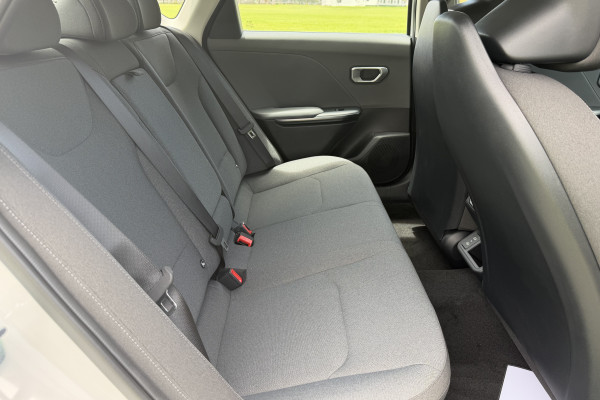 2025 Kia K4 CL4m Sport Sedan Image 8