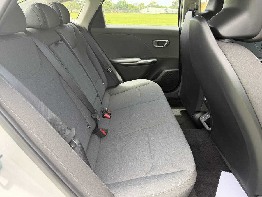 2025 Kia K4 CL4m Sport Sedan Image 8