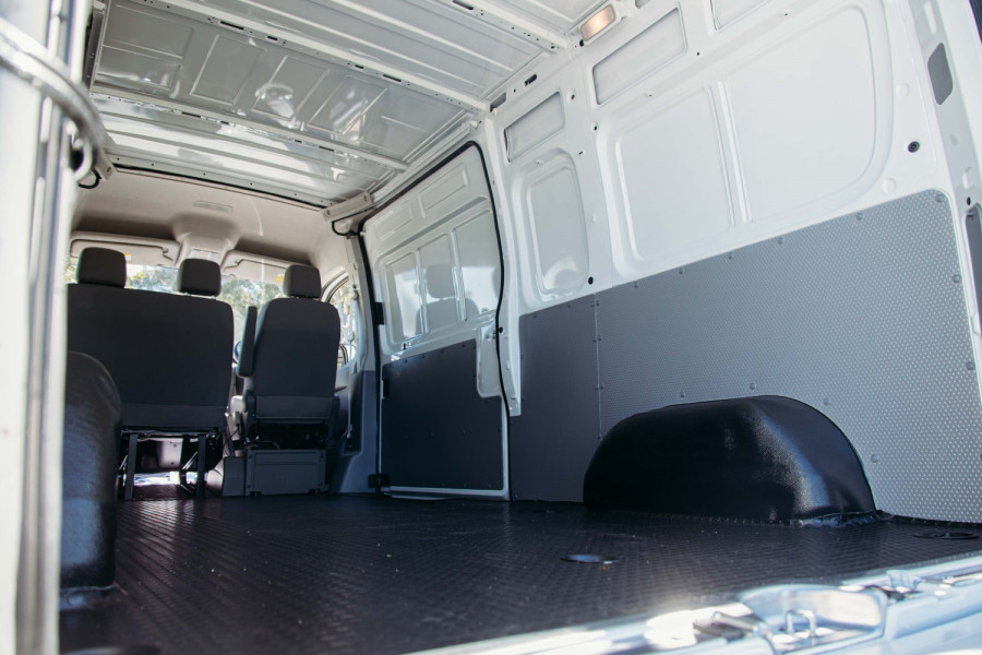 2023 LDV V80  LWB Van Image 22