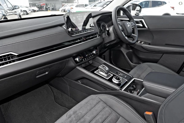 2025 MY24 Mitsubishi Outlander ZM Aspire SUV Image 7