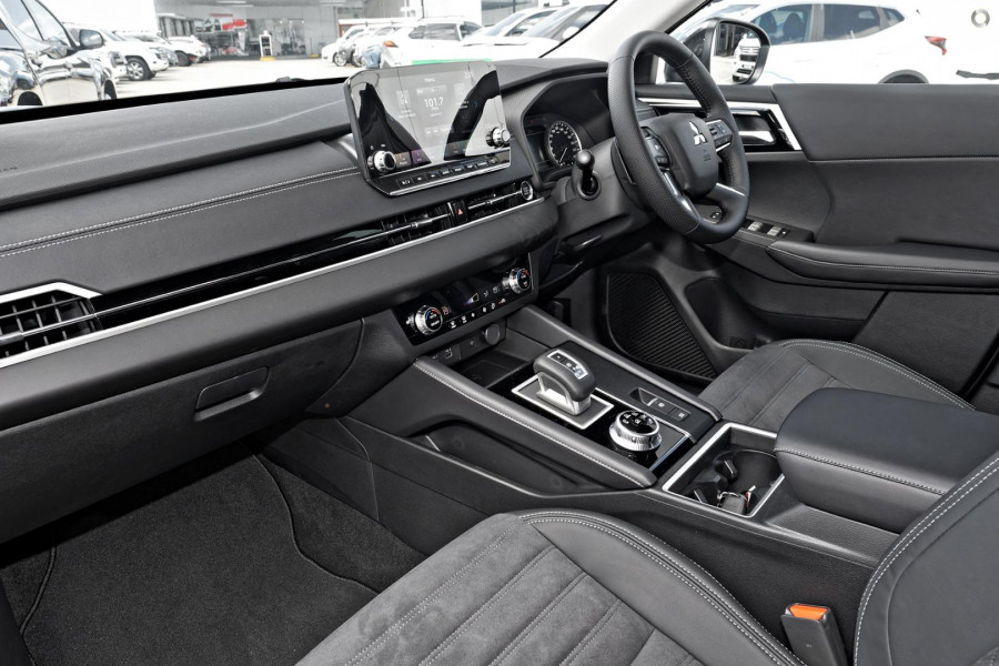 2025 MY24 Mitsubishi Outlander ZM Aspire SUV Image 7