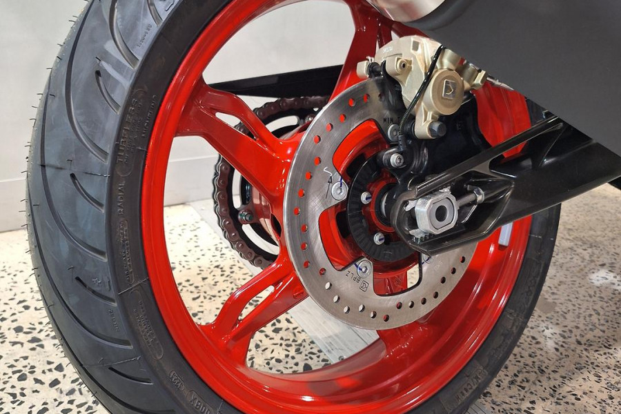 2026 BMW G 310 R G 310