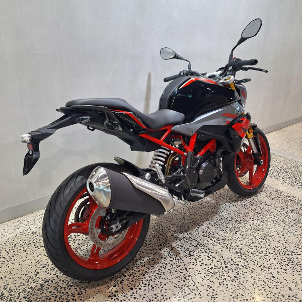2026 BMW G 310 R G 310 image 3