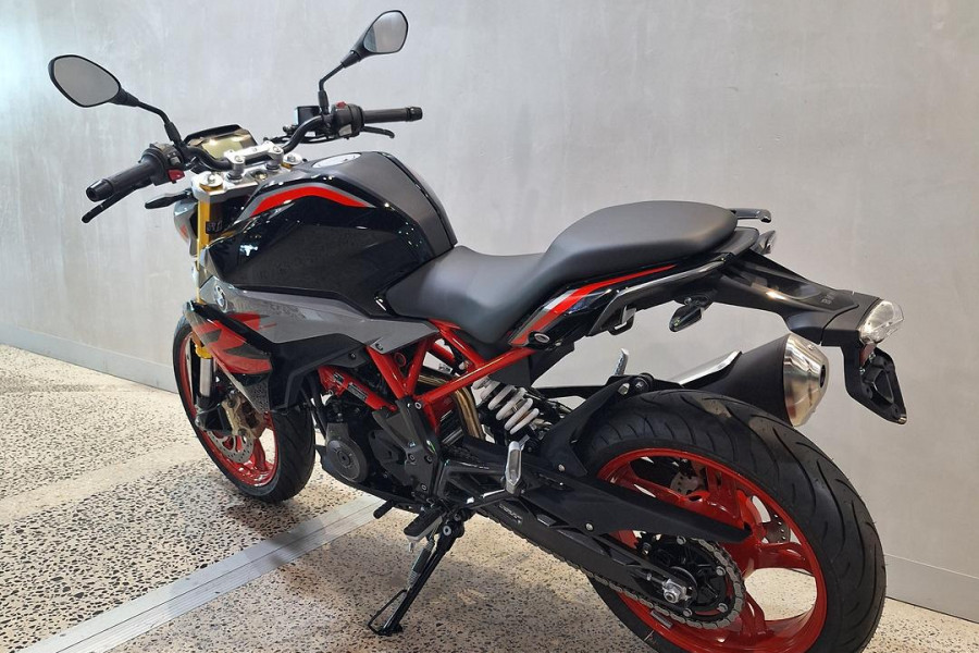 2026 BMW G 310 R G 310