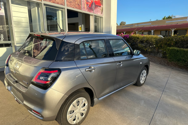 2025 Suzuki Swift Hybrid UZ Hybrid Hatch Image 3