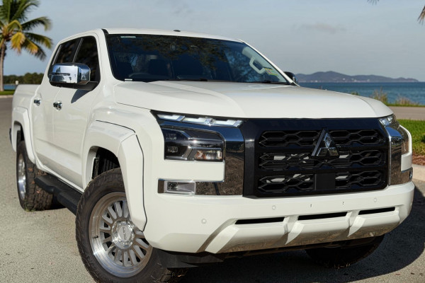 2025 Mitsubishi Triton MV GLS Ute Image 1