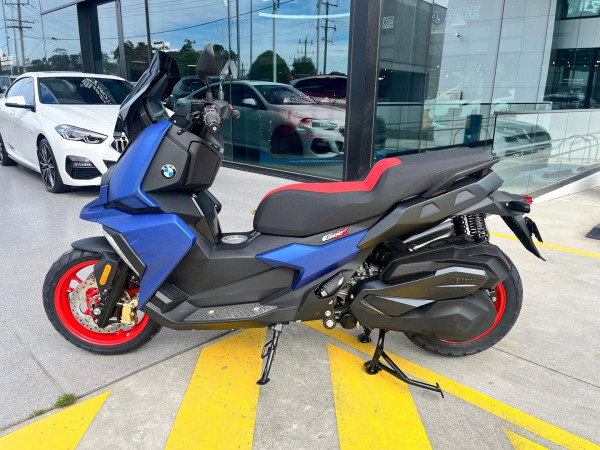 2025 BMW C 400 X ion C 400 image 10
