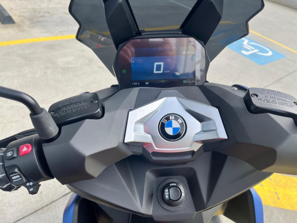 2025 BMW C 400 X ion C 400 image 17