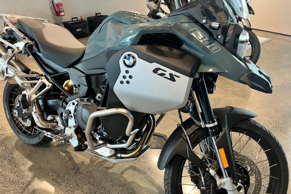 2026 BMW F 900 GS Adventure Ride Pro F 900