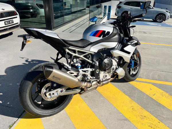 2026 BMW M 1000 R M 1000 image 2