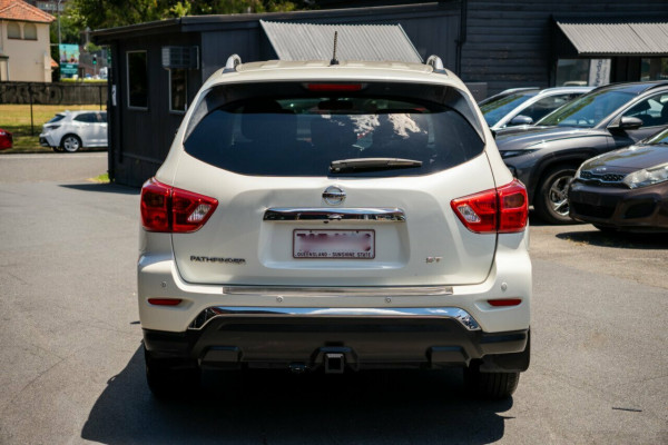 2017 Nissan Pathfinder R52 ST SUV