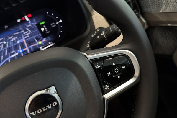 2026 Volvo XC90 L Series Ultra T8 Plug-in Hybrid Dark SUV Image 23