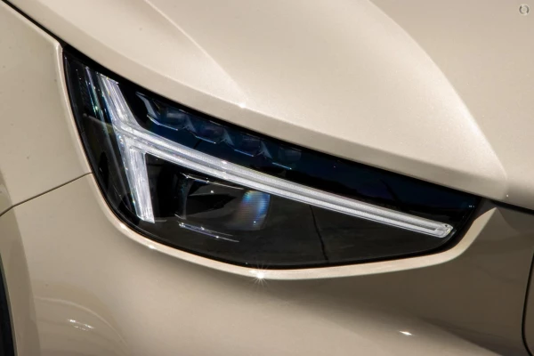 2026 MY27 Volvo EX40  Ultra Single Motor Extended Range SUV Image 15