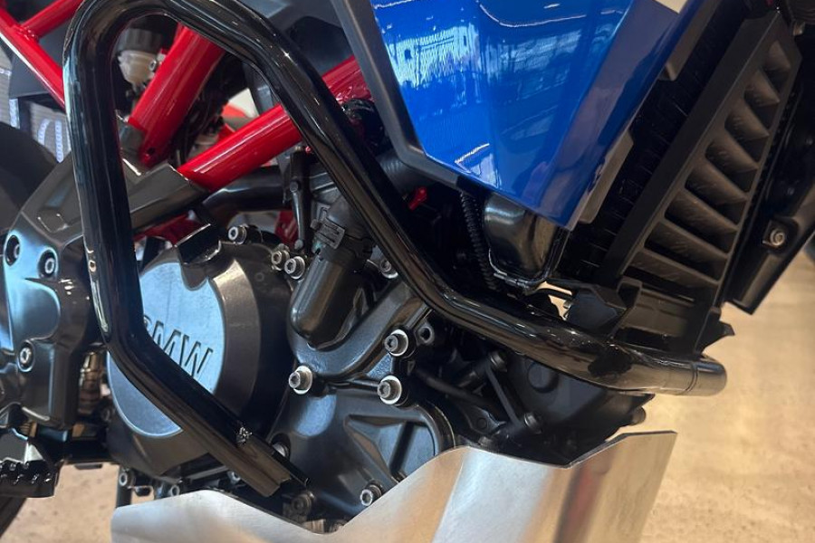 2025 BMW G 310 R G 310