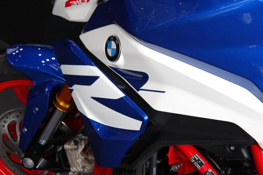 2025 BMW G 310 R G 310