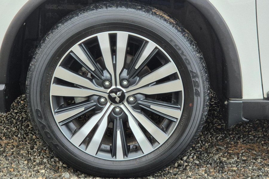 2020 MY21 Mitsubishi Outlander ZL LS SUV Image 8