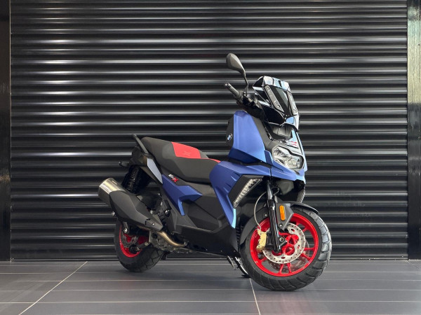 2025 BMW C 400 X ion C 400 image 2