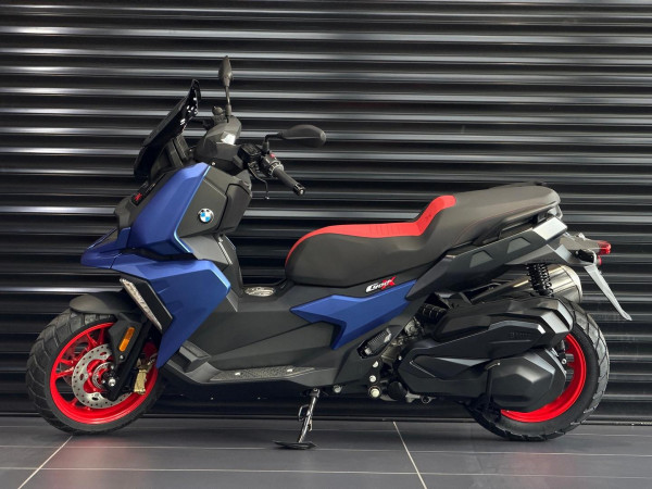 2025 BMW C 400 X ion C 400 image 3