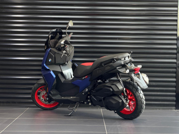 2025 BMW C 400 X ion C 400 image 4