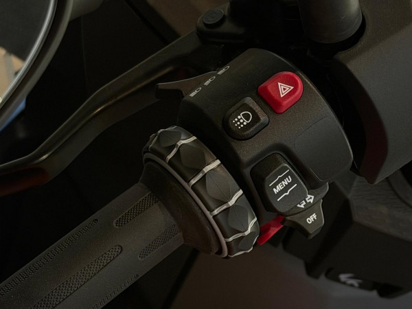 2025 BMW C 400 X ion C 400 image 13