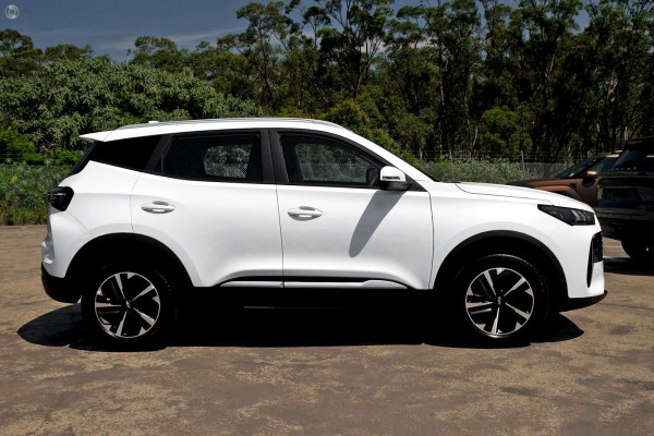 2026 Chery Tiggo 4  Hybrid Urban SUV Image 5